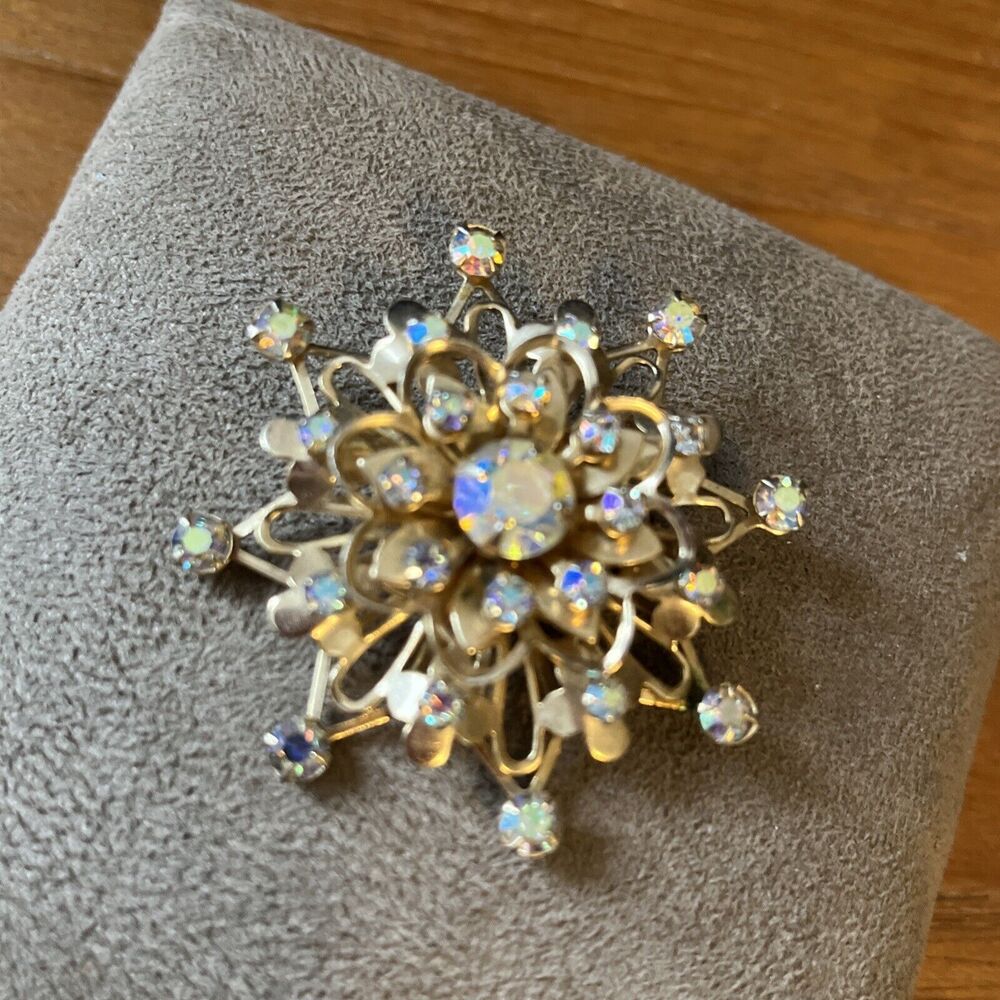 Vintage 1950's Gold Tone Aurora Borealis Rhinestone Layered Brooch Pin